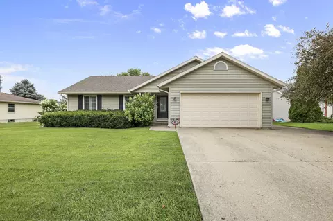 408 Kings Lynn Rd, Stoughton, WI 53589