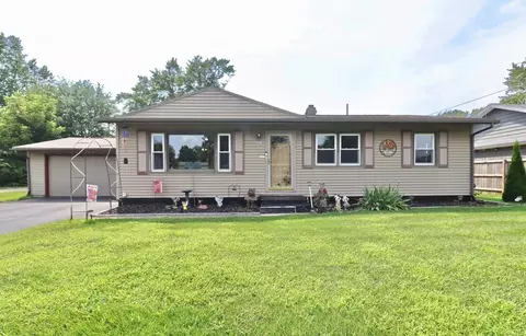 2970 S Iris Dr, Beloit, WI 53511