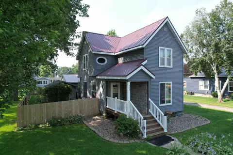 308 Pearl St, Boscobel, WI 53805