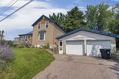 402 E Broadway, Rock Springs, WI 53961