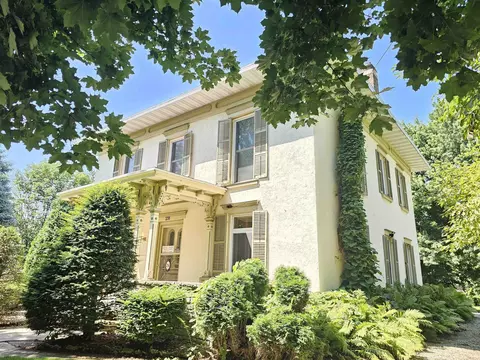 258 S Drummond St, Waupun, WI 53963