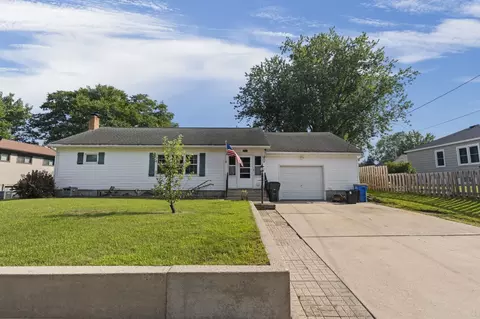 214 W Haertel St, Portage, WI 53901