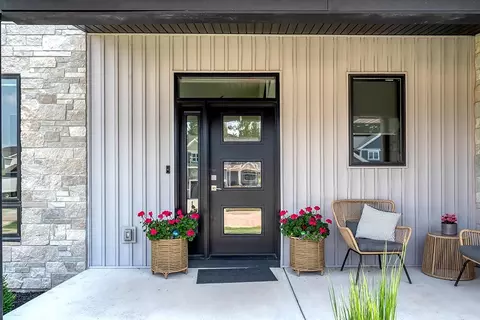 366 Kassander Way, Oregon, WI 53575