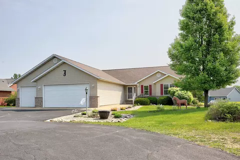 n6744 Turtle Lane #5, Pardeeville, WI 53954