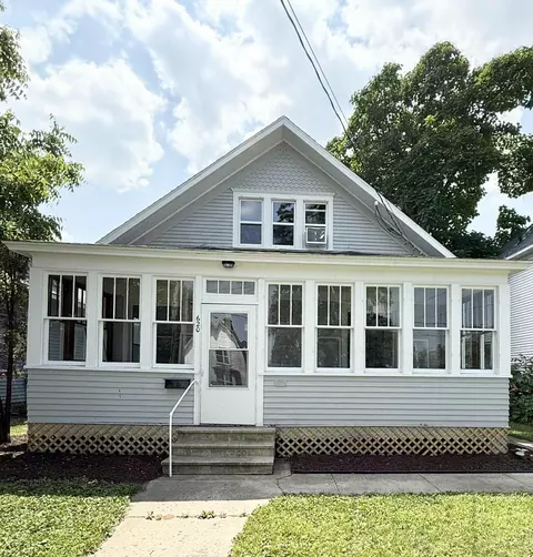 620 E State St, Mauston, WI 53948