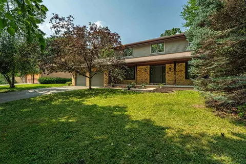 2749 Marledge St, Fitchburg, WI 53711