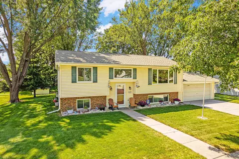 1409 Jackson St, Stoughton, WI 53589