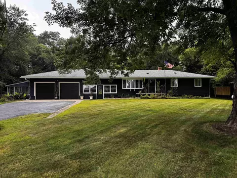 4197 6th Ln, Wisconsin Dells, WI 53965