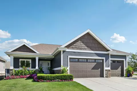 1020 Waterford Ln, Waunakee, WI 53597
