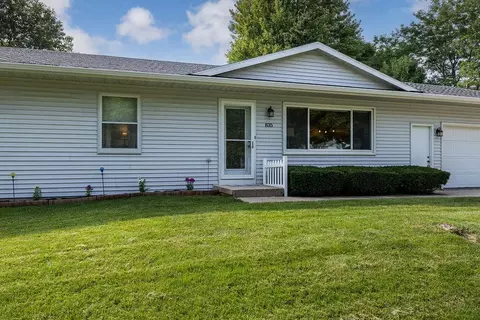 835 S Main St, Oregon, WI 53575