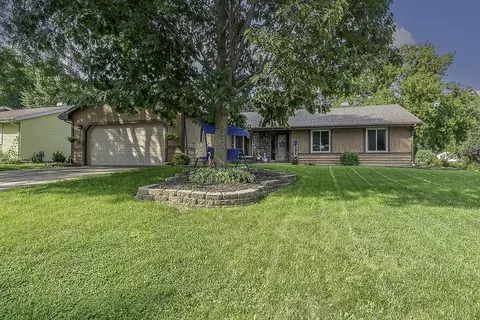 1534 Royal Oaks Dr, Janesville, WI 53548