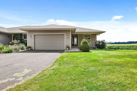 6105 Whalen Rd, Fitchburg, WI 53593