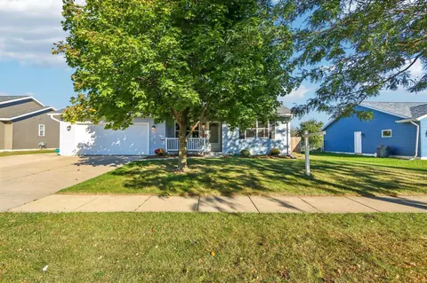 110 Debbie Dr, Evansville, WI 53536