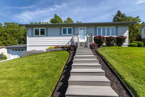 484 Horizon St, Darlington, WI 53530
