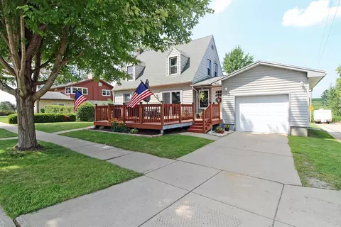 910 Willow St, Plain, WI 53577