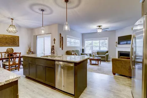 4813 Innovation Dr, Deforest, WI 53532