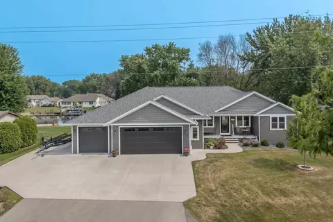 155 Washington St, Winneconne, WI 54986