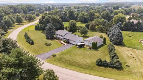 5933 N Violet View Dr, Milton, WI 53563