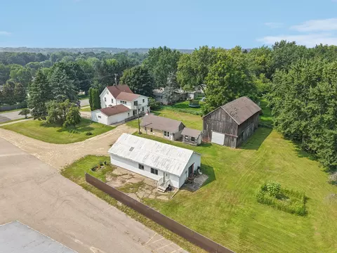 616 N Main St, Cottage Grove, WI 53527