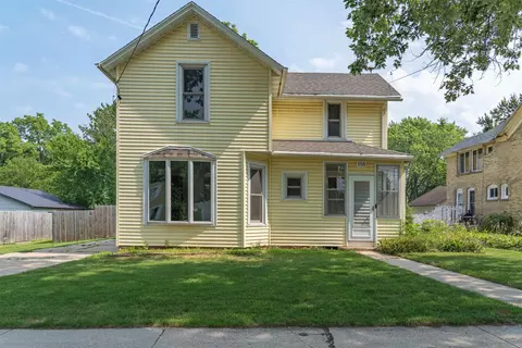 116 W Madison Ave, Milton, WI 53563