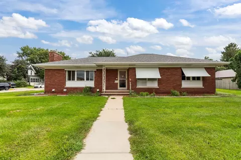 201 S Madison St, Waupun, WI 53963