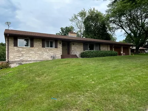 313 W Elizabeth St, Tomah, WI 54660