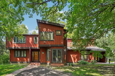 n9473 Tyvand Road, Blanchardville, WI 53516
