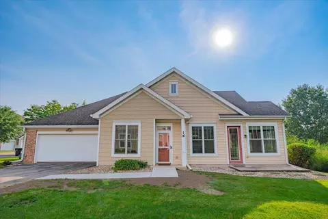 15 Corner Stone Way #16, Fitchburg, WI 53711