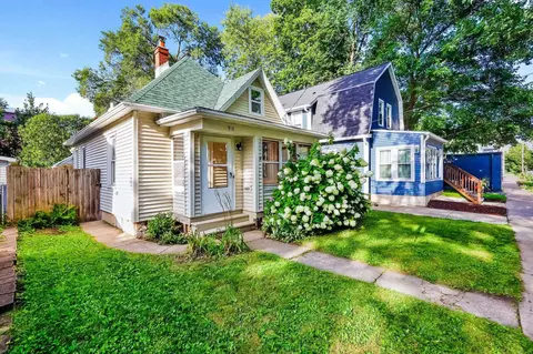 918 Emerald St, Madison, WI 53715