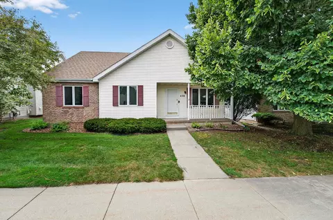 438 Cherry Hill Dr, Madison, WI 53717