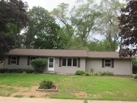 613 Shady Ln, Pardeeville, WI 53954