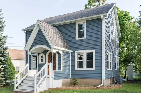 715 Madison Ave, Fort Atkinson, WI 53538