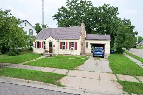 714 S Adams St, New Lisbon, WI 53950