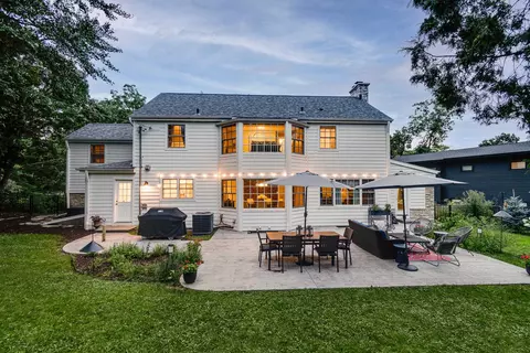 3425 Crestwood Dr, Madison, WI 53705