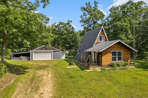 354 Ember Ct, Oxford, WI 53952