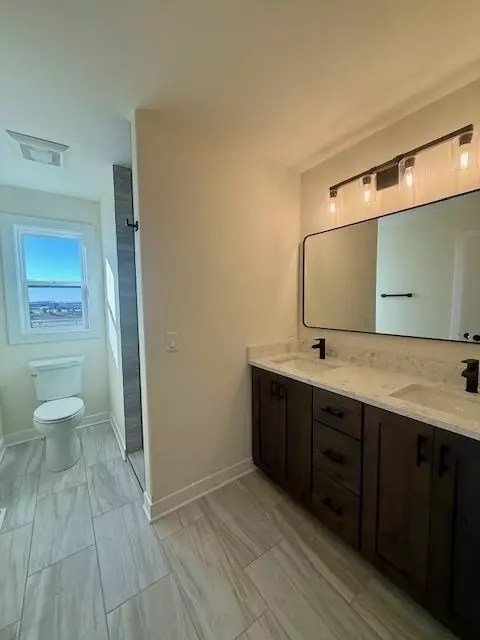 Bath - 4148 Fox Forest Way, Deforest, WI 53532 photo 6 of 10