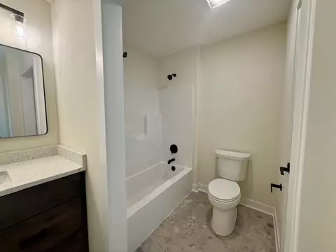 Bath - 4148 Fox Forest Way, Deforest, WI 53532 photo 2 of 10