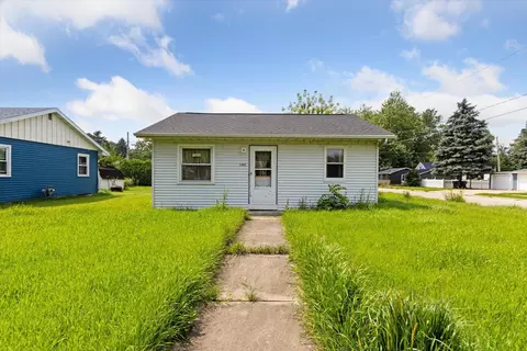 1402 S Grant St, Janesville, WI 53546