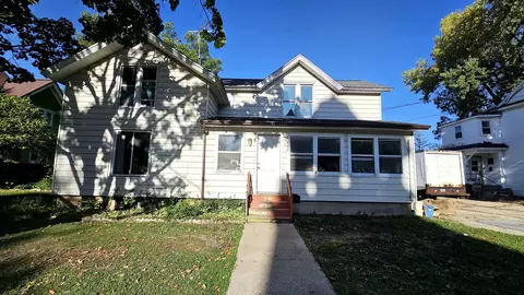 505 N Main St, Lake Mills, WI 53551