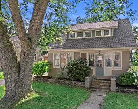 17 Lord St, Edgerton, WI 53534