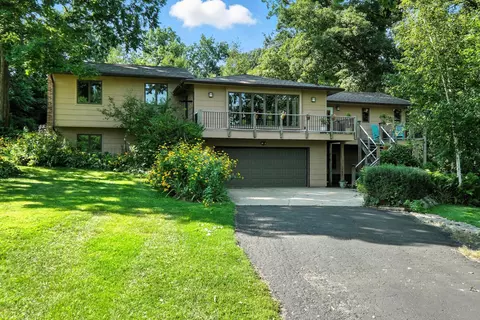 1706 Bell View Rd, Stoughton, WI 53589