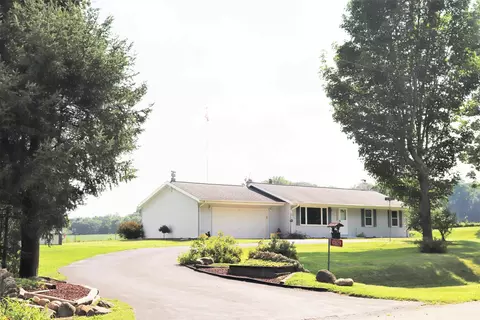 10829 W Brandherm Rd, Beloit, WI 53511
