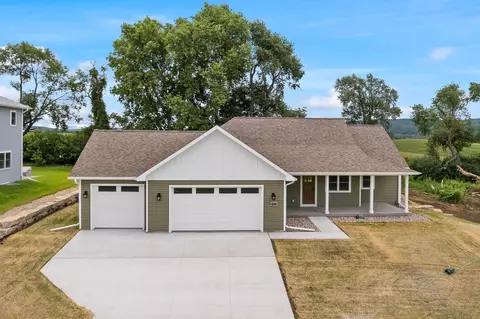 412 Roosevelt St, Baraboo, WI 53913