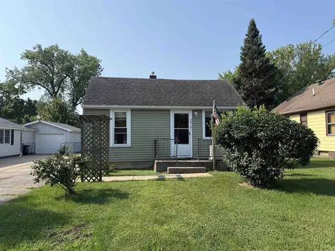 2010 North St, Beloit, WI 53511