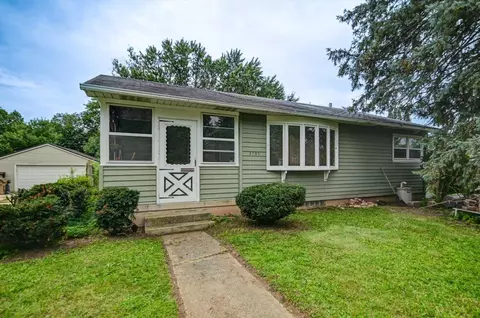 3705 Wilshire Ln, Madison, WI 53714