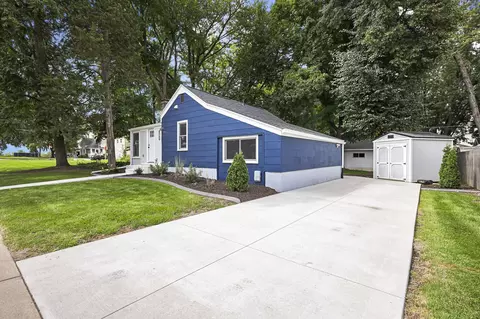 6743 Depot St, Windsor, WI 53598