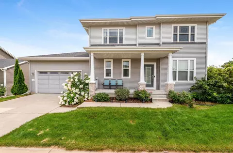 725 Quiet Pond Dr, Verona, WI 53593
