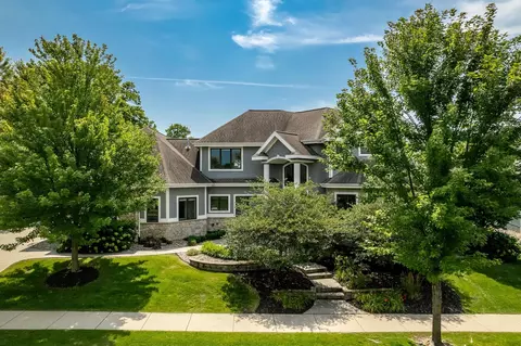 1714 Bellewood Dr, Waunakee, WI 53597