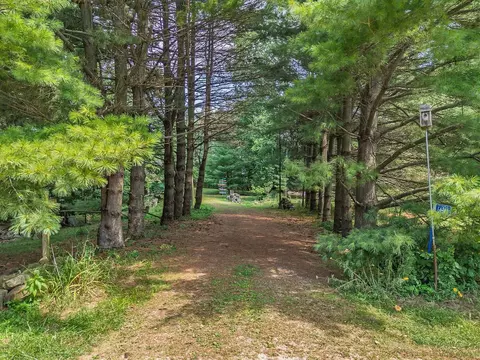 e4368 West Redstone Drive, La Valle, WI 53941