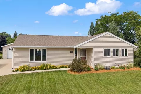 937 Pope St, Lake Mills, WI 53551